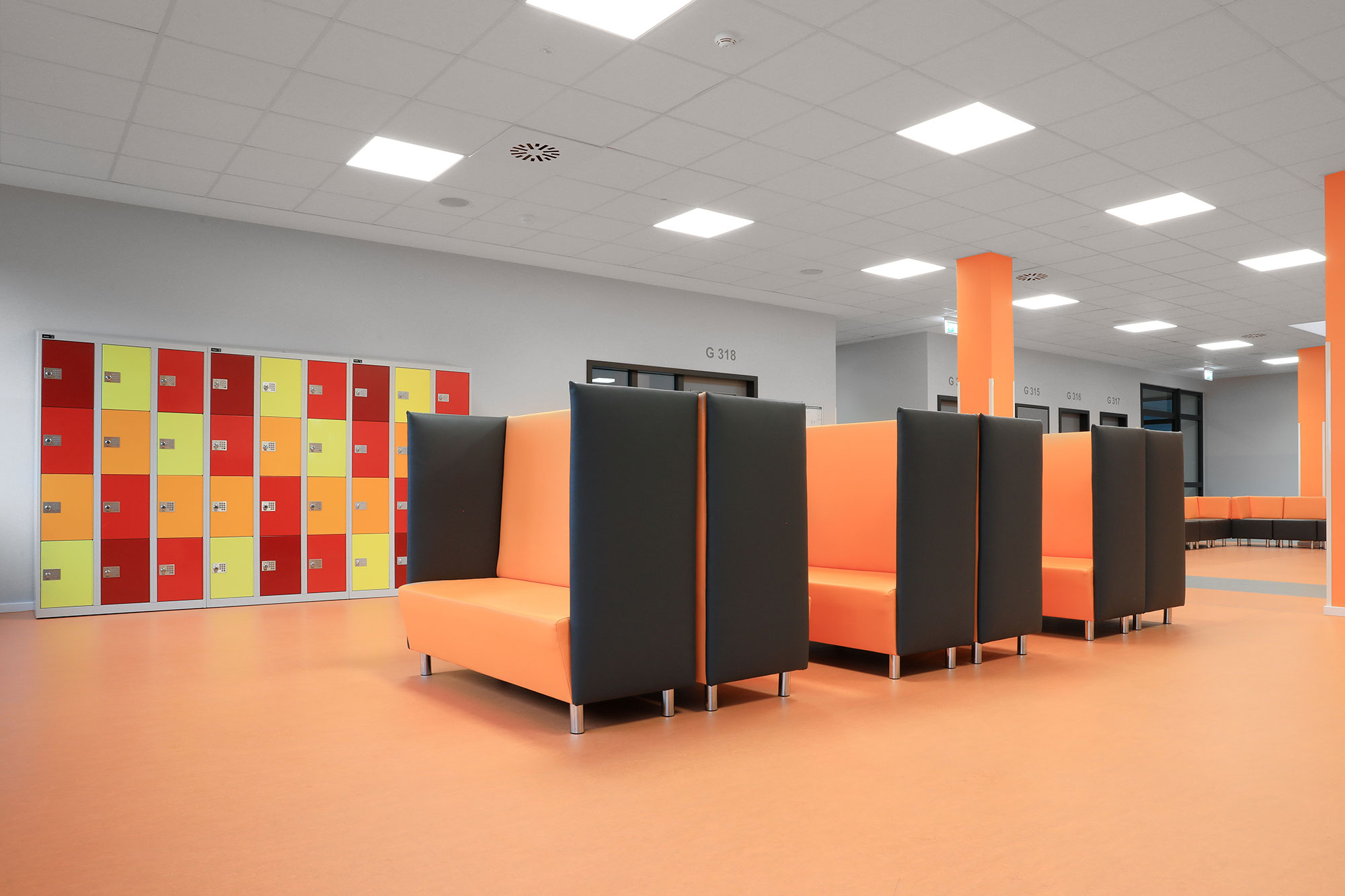Architekturfotografie Schule Projekt Aufträge Amosphäre, Architekturfotograf Berlin, Sarah Jabs