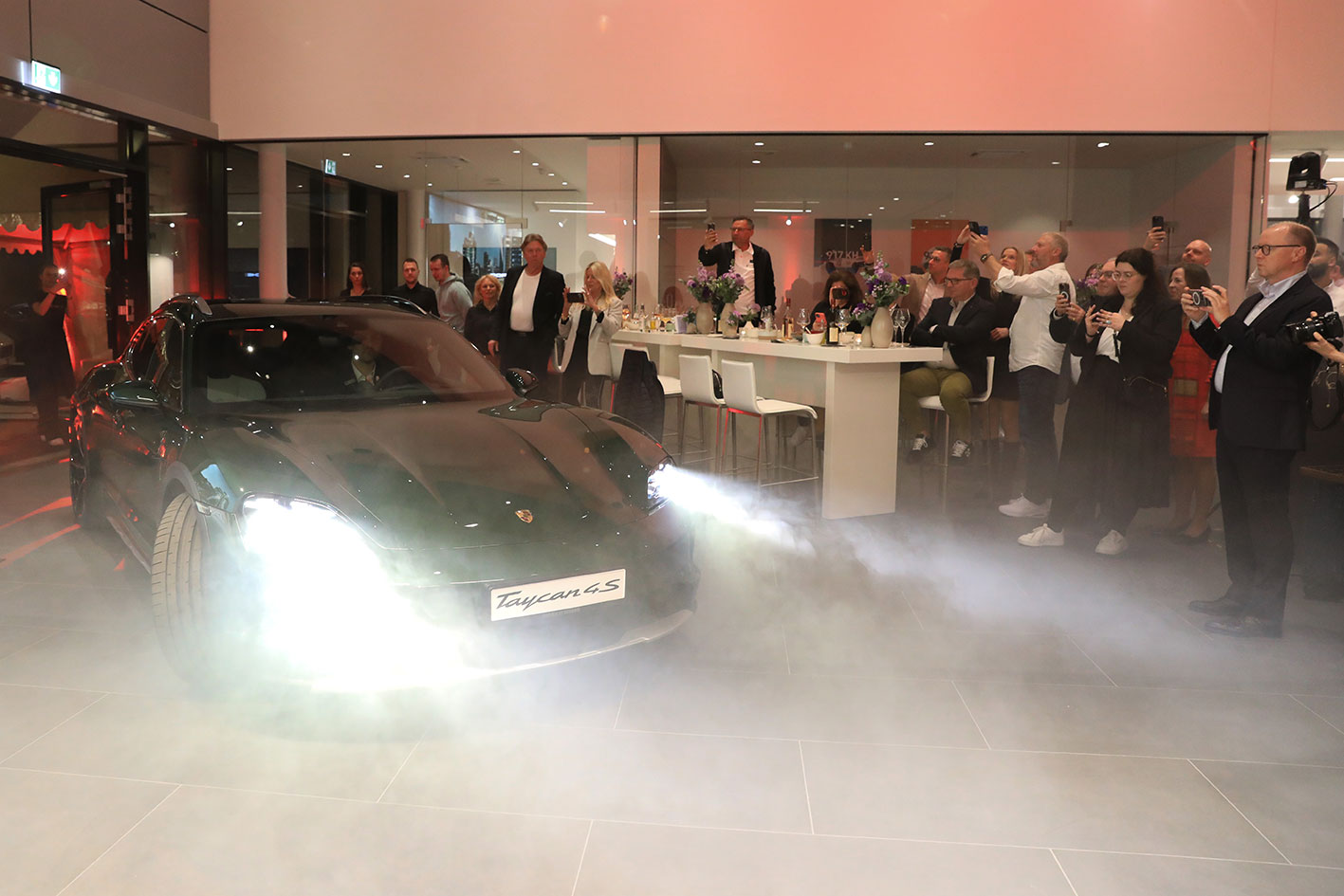 Produktlaunch Produkt Markteinführung Porsche Taycan, Fotograf Sarah Jabs, NRW, Deutschland