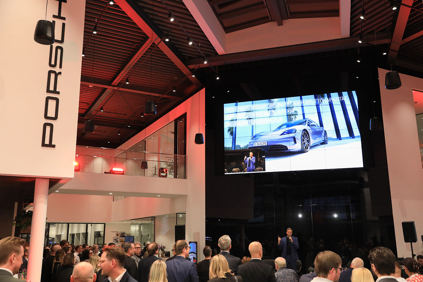 Produktlaunch Produkteinführung Porsche Taycan, Fotograf Sarah Jabs, NRW, Deutschland
