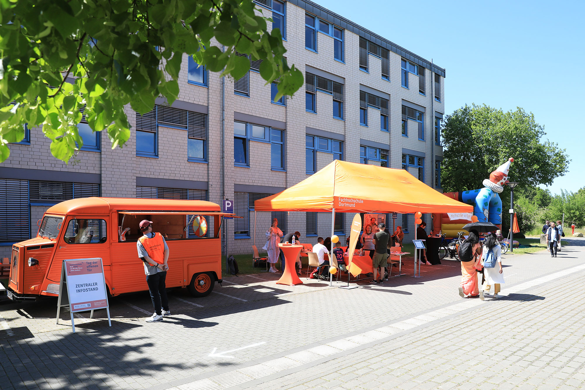 Tag der offenen Tür, Besucher Besucherinnen, Dortmund, Fotograf Sarah Jabs Tag der offenen Tür, Besucher Besucherinnen, Dortmund, Fotograf Sarah Jabs
