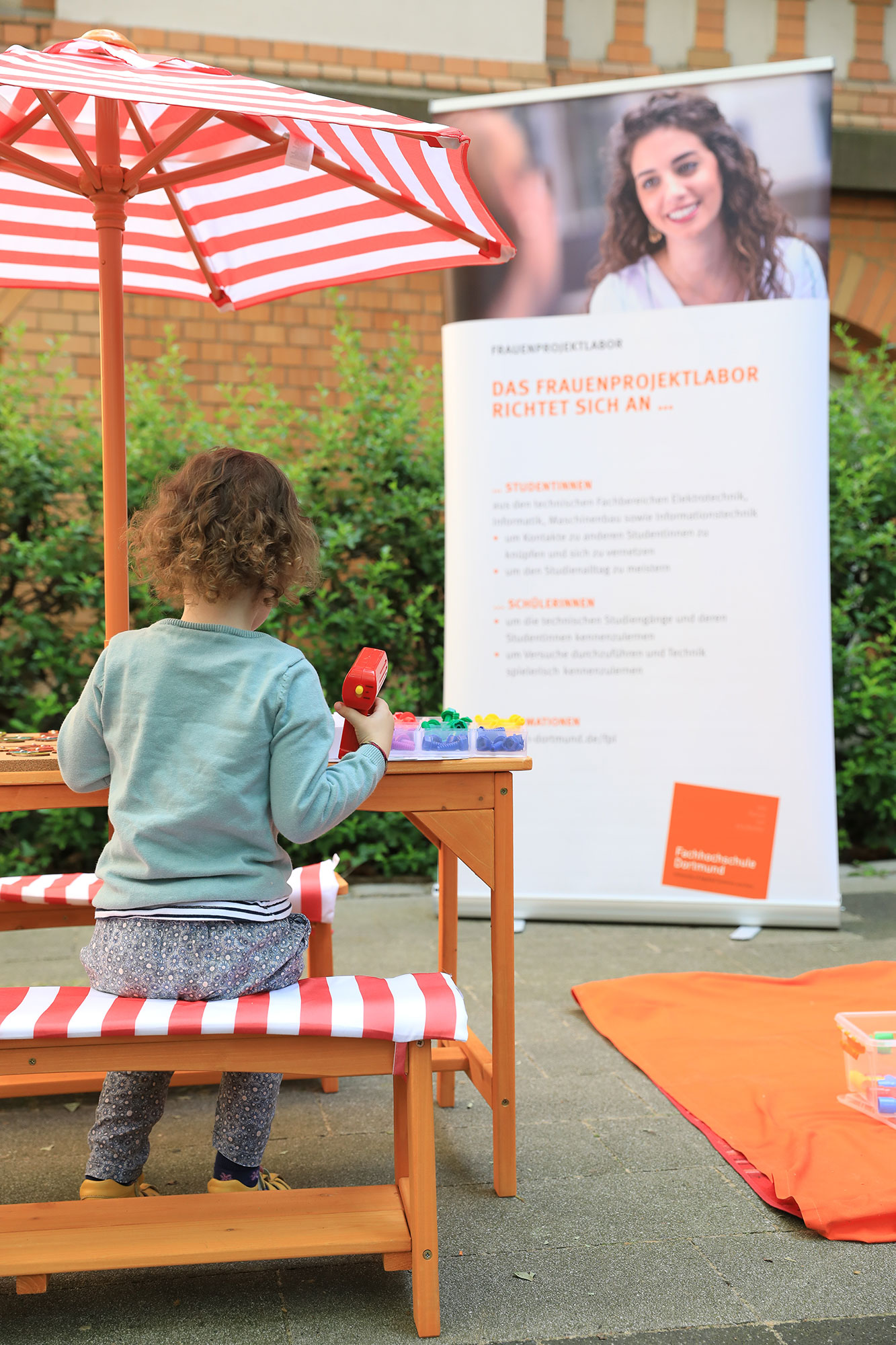 Tag der offenen Tür, Eintritt Ort Stadt Dortmund, Fotograf Sarah Jabs Tag der offenen Tür, Fachhochschule Dortmund Perspektiven Informationen, Fotograf Sarah Jabs
