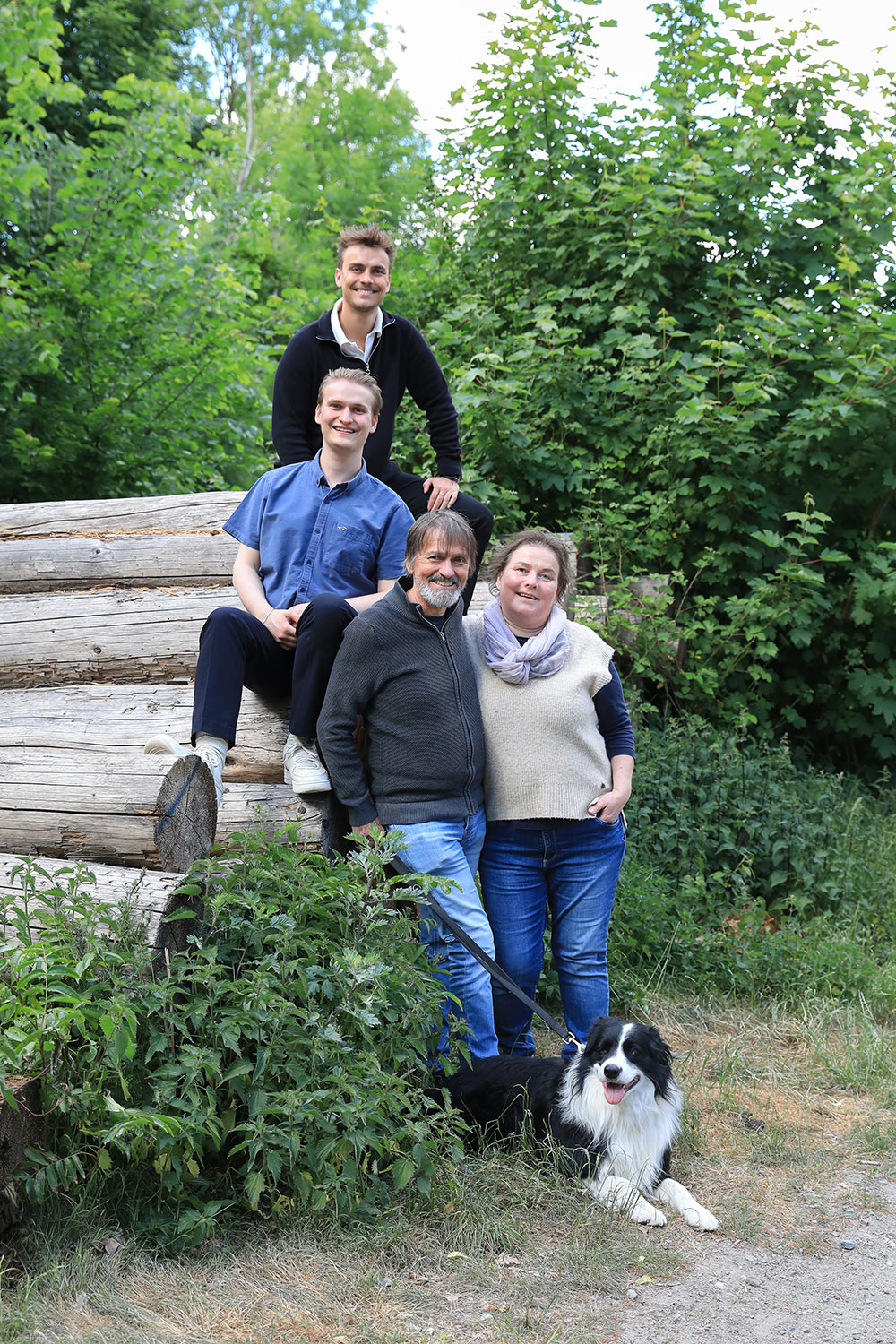 Ideen Familien Fotoshooting mit Hund Outdoor, Fotograf Bochum, Sarah Jabs Ideen Familien Fotoshooting mit Hund Outdoor, Fotograf Bochum, Sarah Jabs