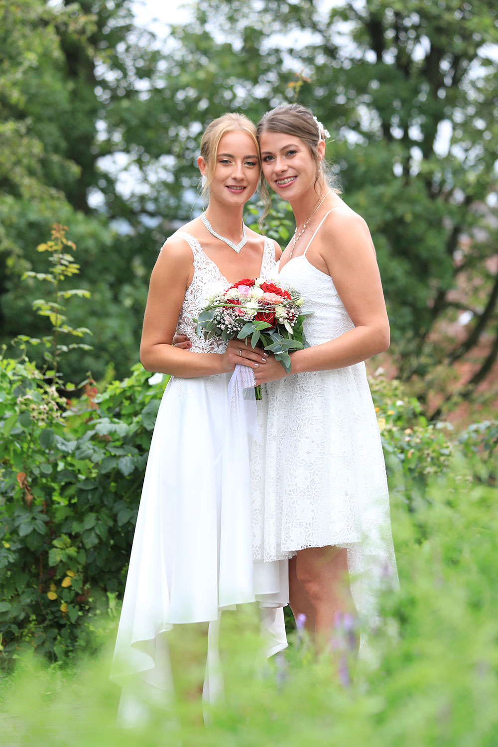 Bilder Brautpaare, Pia und Nina, Hochzeit Standersamt Iserlohn, Hochzeitsfotografin Sarah Jabs