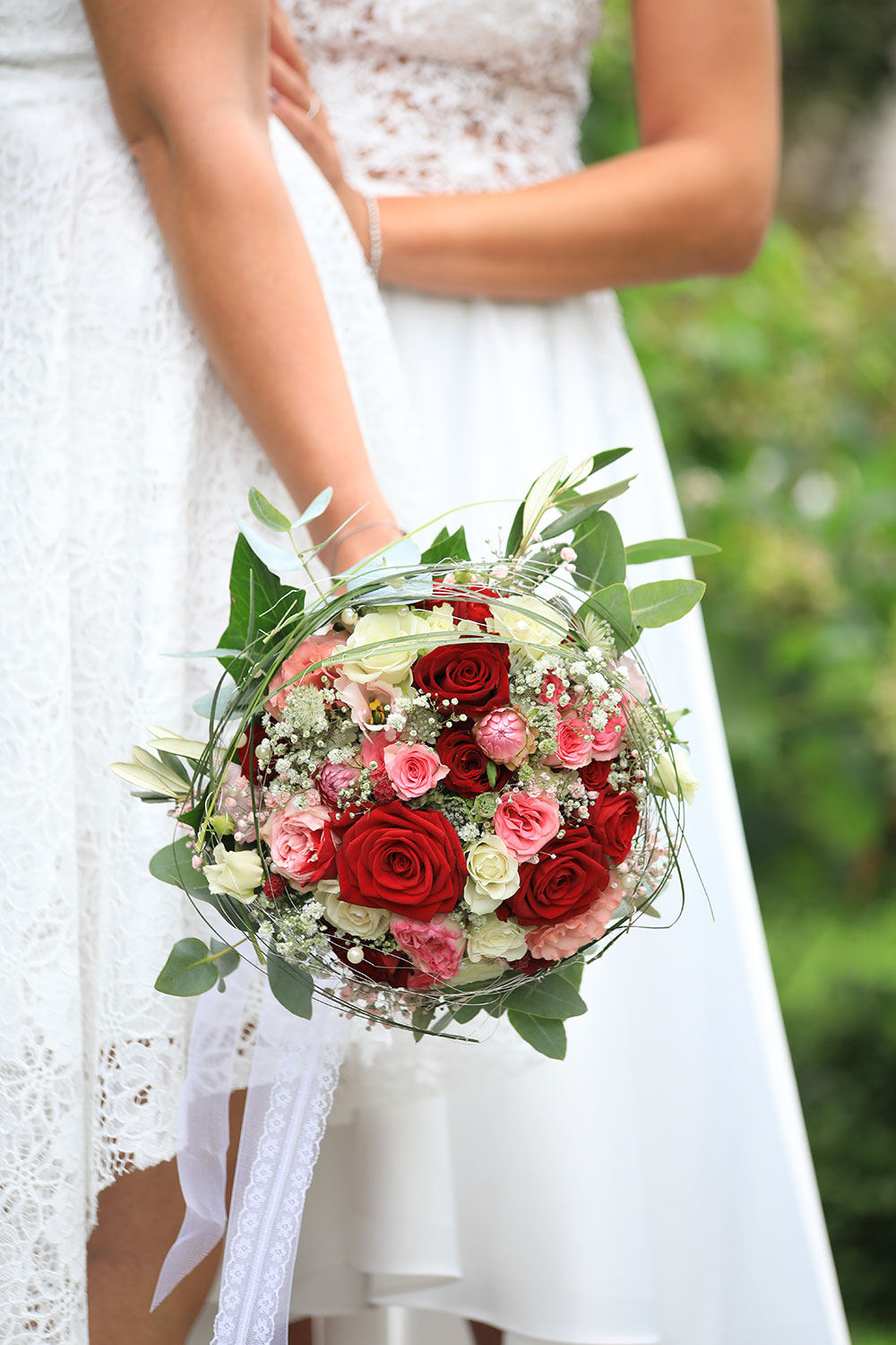 Wo Hochzeitsfotos, Brautpaarshooting Brautkleid Brautstrauß, Iserlohn, Fotografen Sarah Jabs