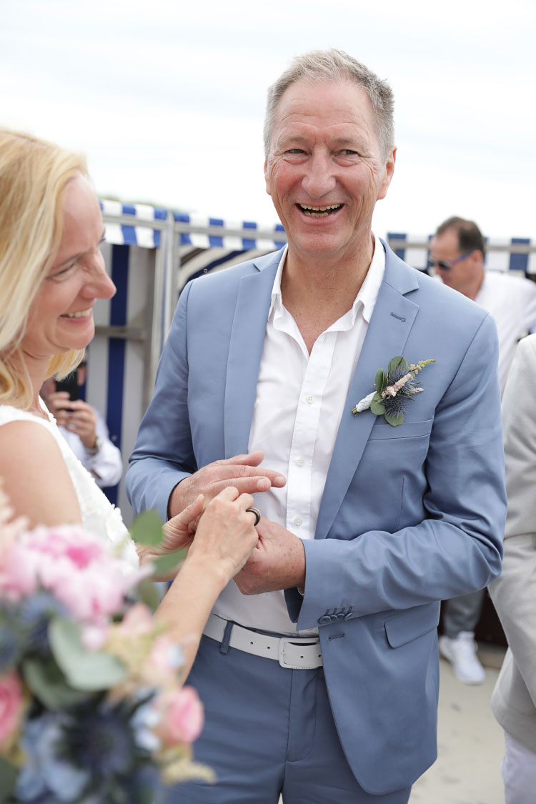 Hochzeitsfotograf aus Wetter (Ruhr) für die standesamtliche, freie und kirchliche Trauung Hochzeitsfotograf aus Wetter (Ruhr) für standesamtliche Trauung, freie Trauung, kirchliche Trauung, Nordrhein-Westfalen