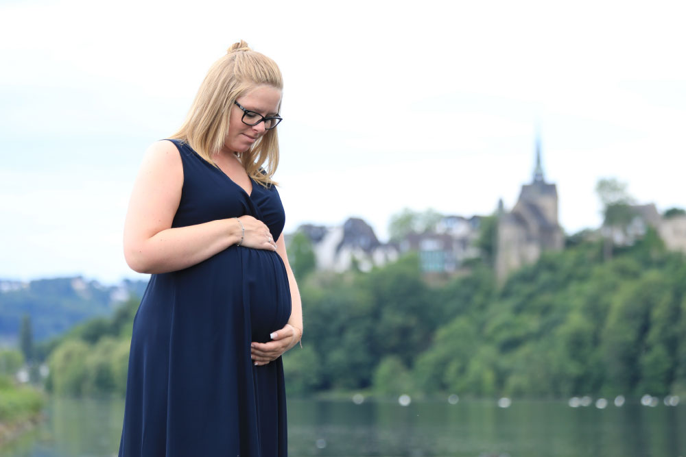 Babybauch Shooting wann? Beispiel 30 Schwangerschaftswoche, Fotograf Sarah Jabs