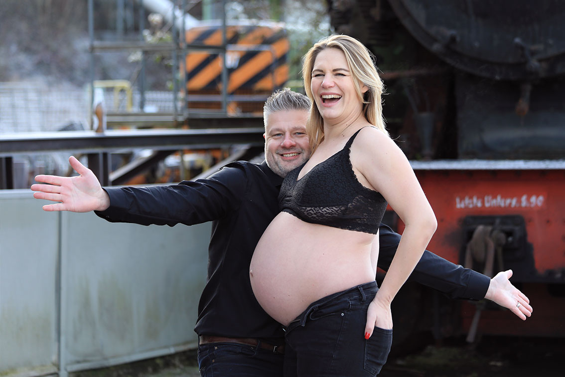 Babybauchshooting wann? Beispiel 36 Schwangerschaftswoche, Fotograf Sarah Jabs